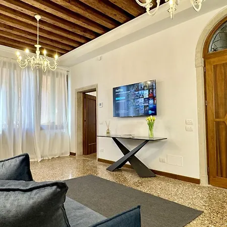 Salieri Apartment