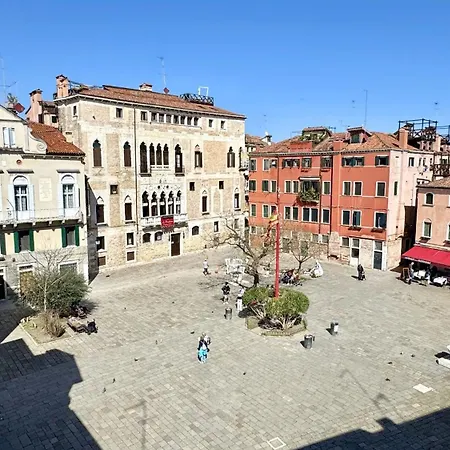 Salieri Apartman *